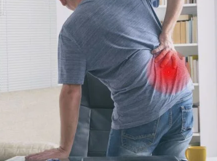 what causes sciatica buttock pain
